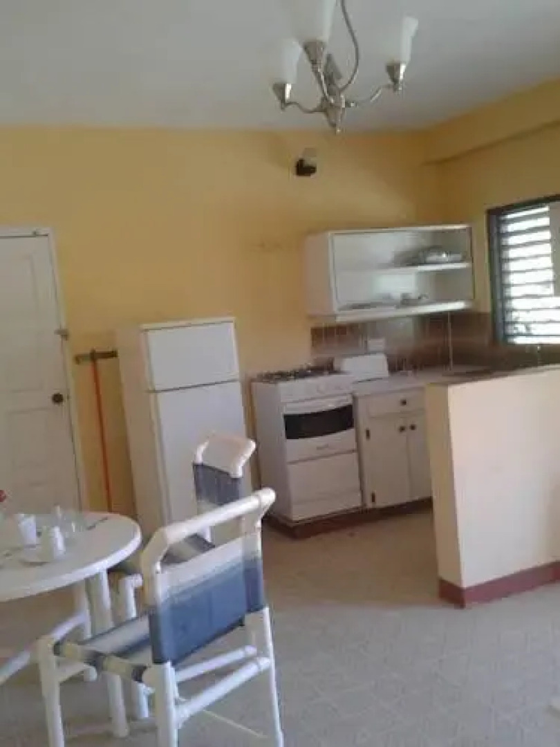 Big Sands Bay Garden Apartment