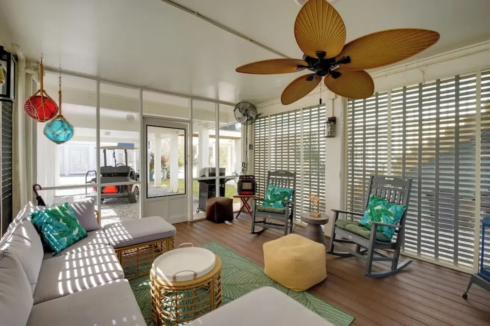 < 1/2 Mi to Beach: Gem w/ Lanai in Pass Christian