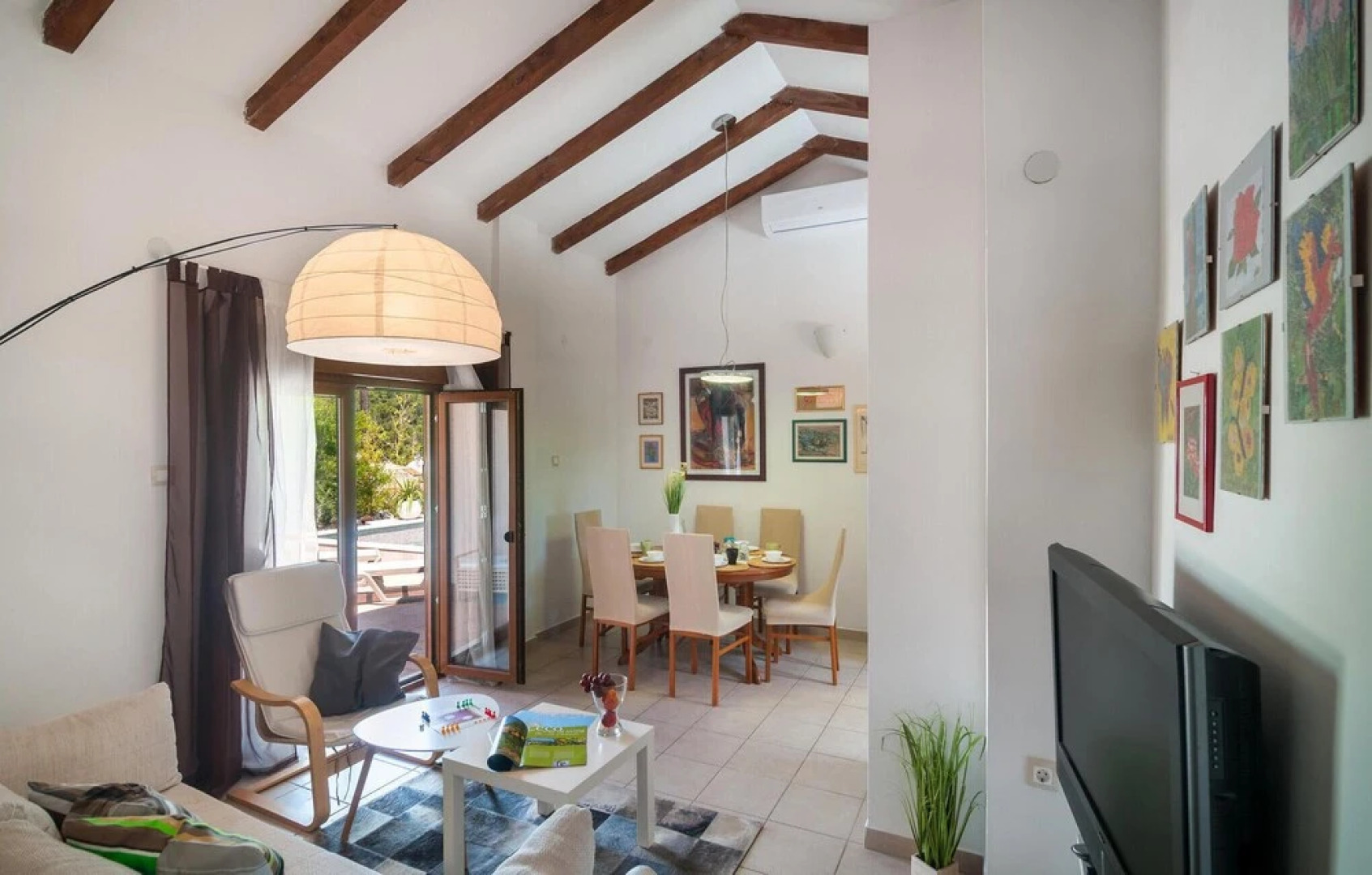 Beautiful Home in Mudri Dolac With Sauna, Wifi and 4 Bedrooms