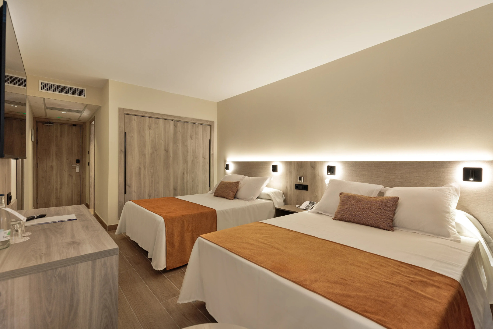 Отель Best Oasis Tropical