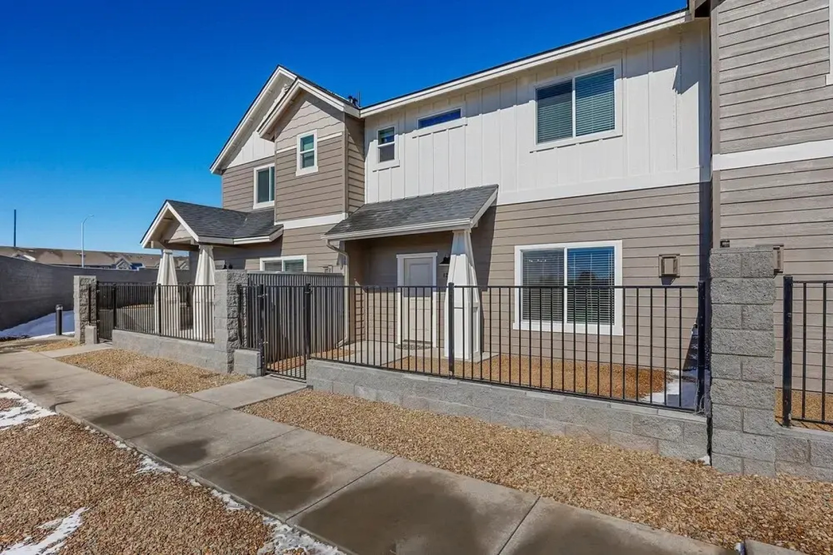 Bliss Flagstaff 49 3 Bedroom Townhouse by RedAwning