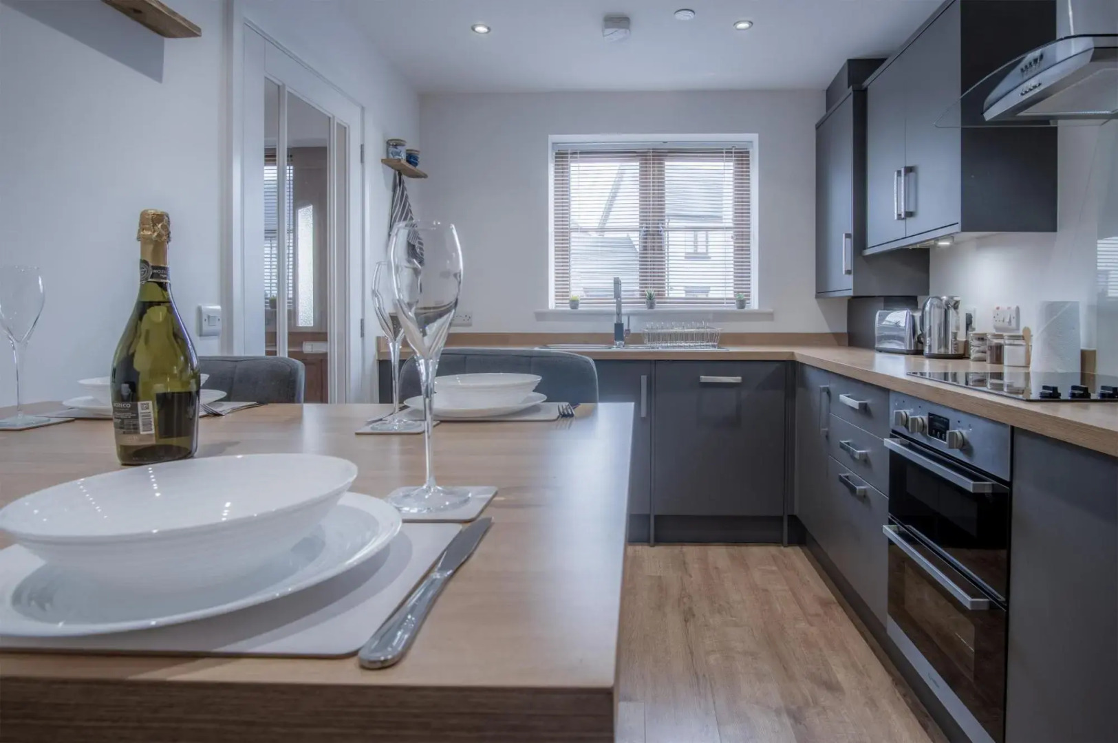 Johnnys Cove - 2 Bedroom Holiday Home - New Hedges