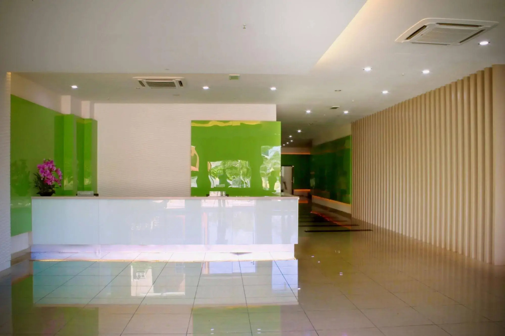 The Room @ Anjung Vista Condominium