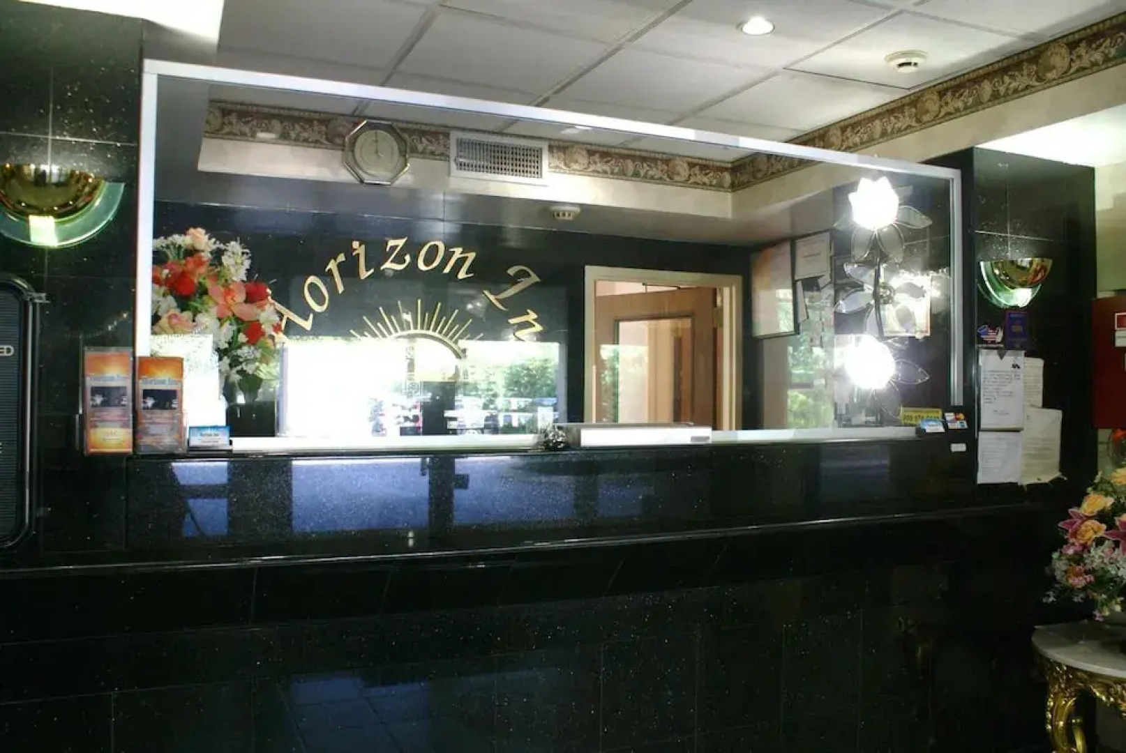 Horizon Inn