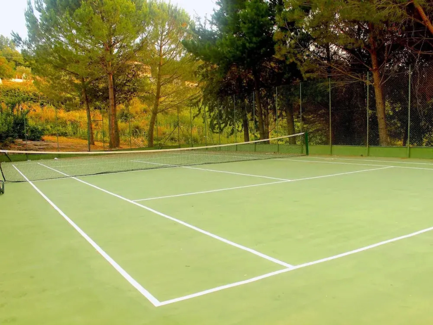 Spacious Apartment in the Hills in a Nature Park