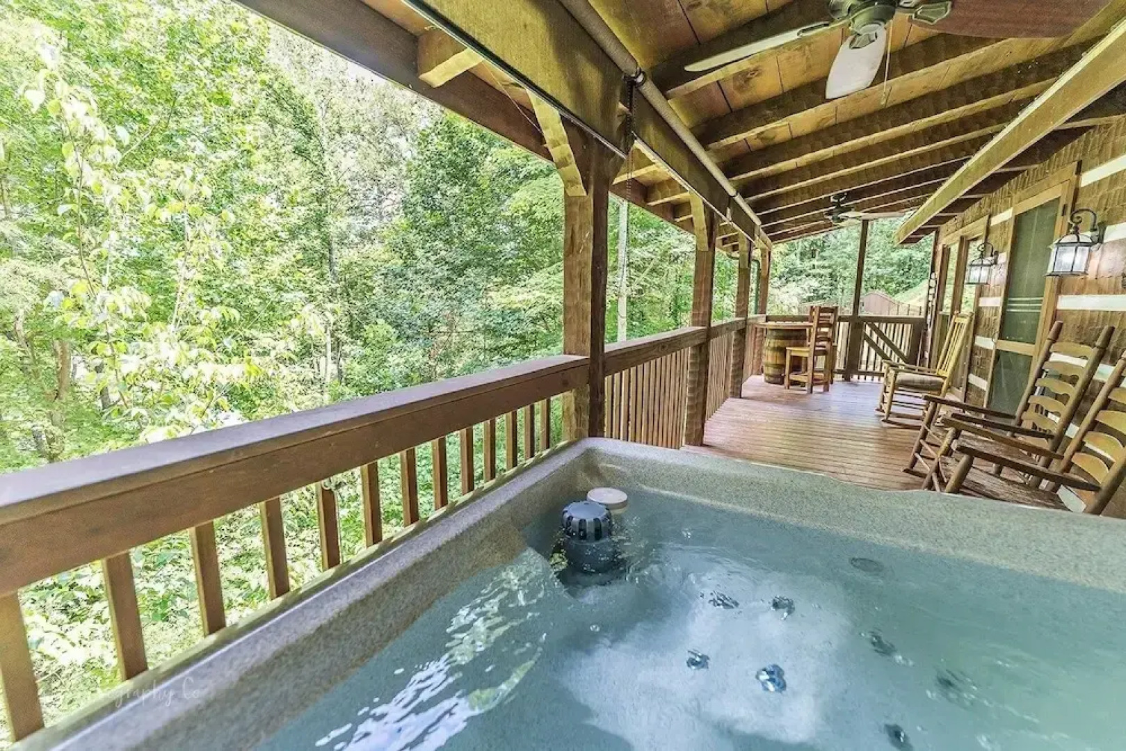 A Slice Of Heaven 2 Bedroom Cabin by RedAwning