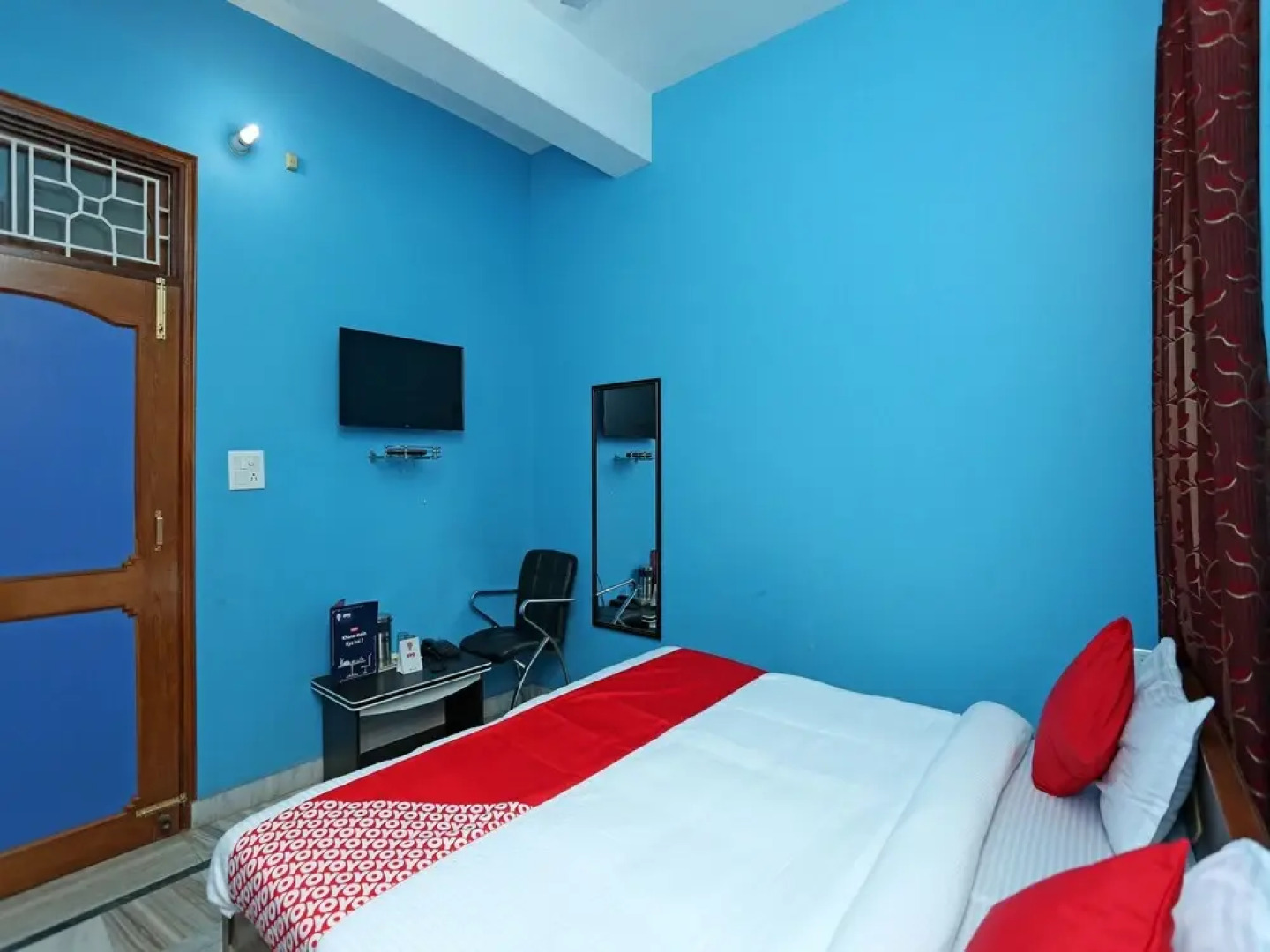 OYO 12133 Hotel Shanti