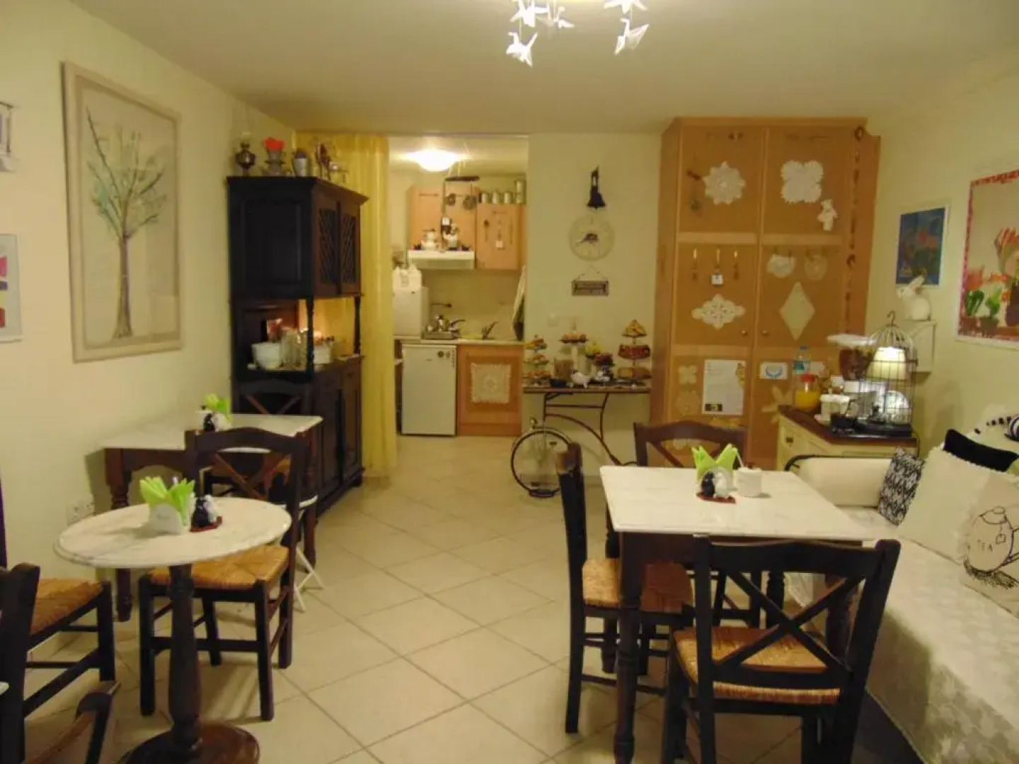 Antouanetta Apartments