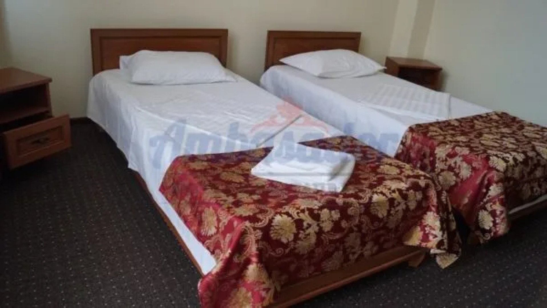 Ambasador Hotel & Restaurant