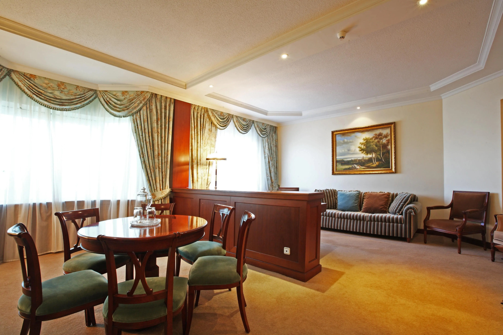 Отель Протон