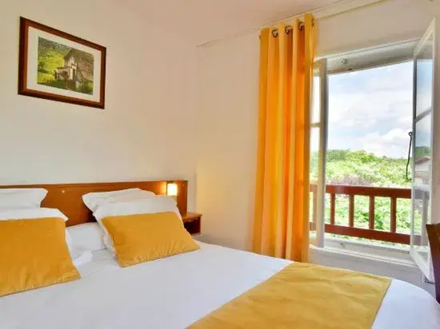 Logis Hôtel Baratchartea