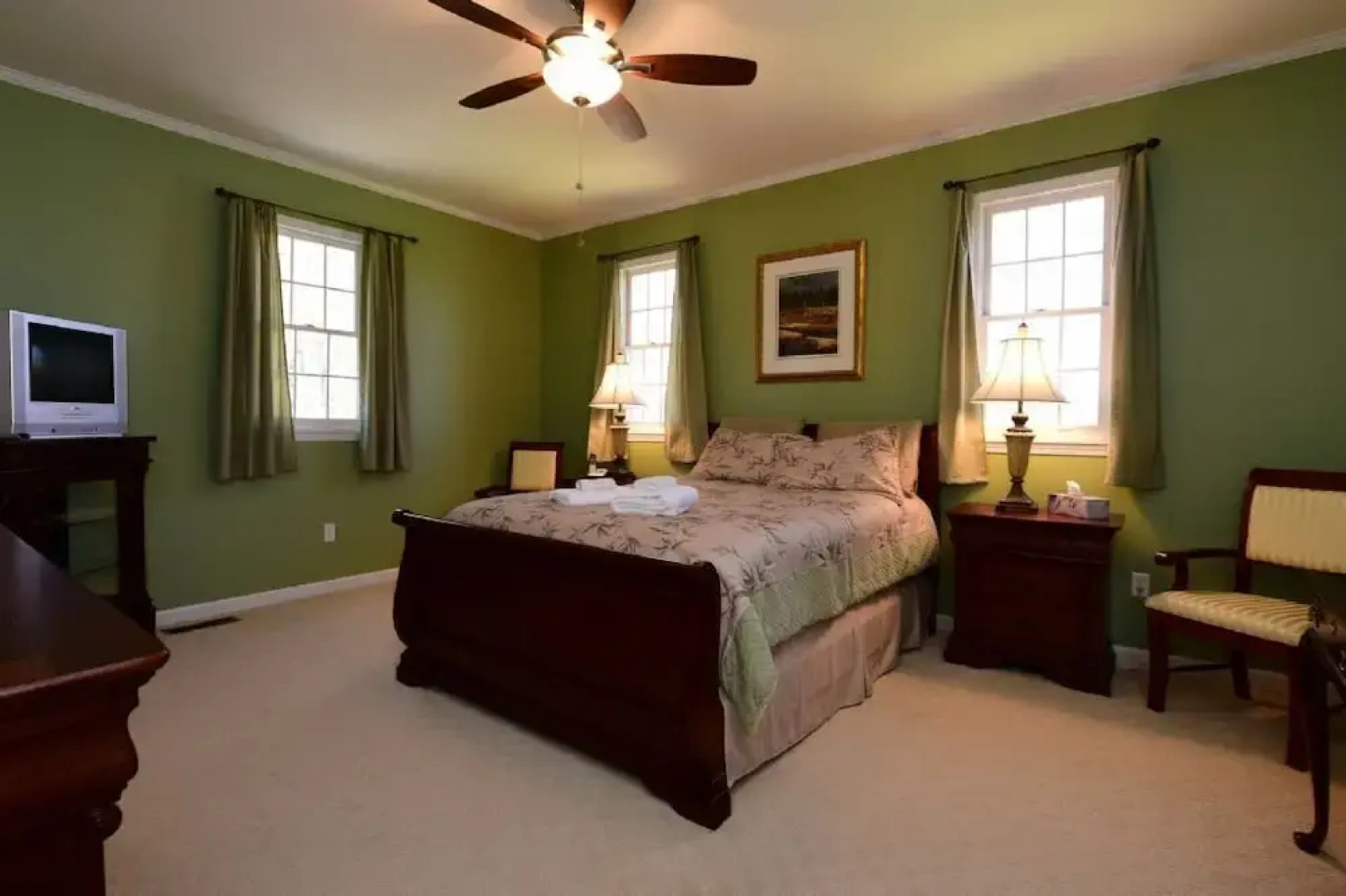 Forest Hill - 3 Br Home