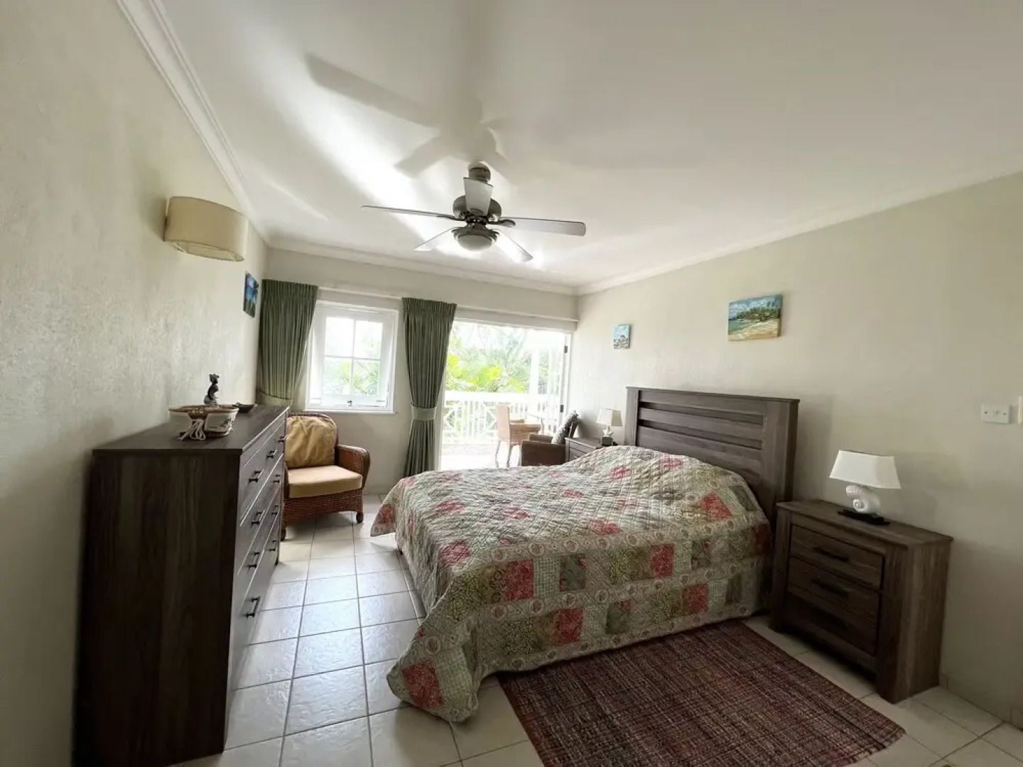 Rockley Golf 810 is a 2 Bedroom, 2 Bathroom 1st Floor Apartment With Pool