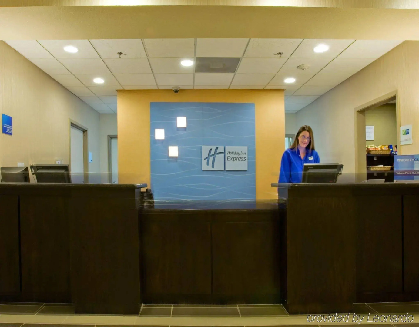 Holiday Inn Express Hotel & Suites Shamrock North by IHG