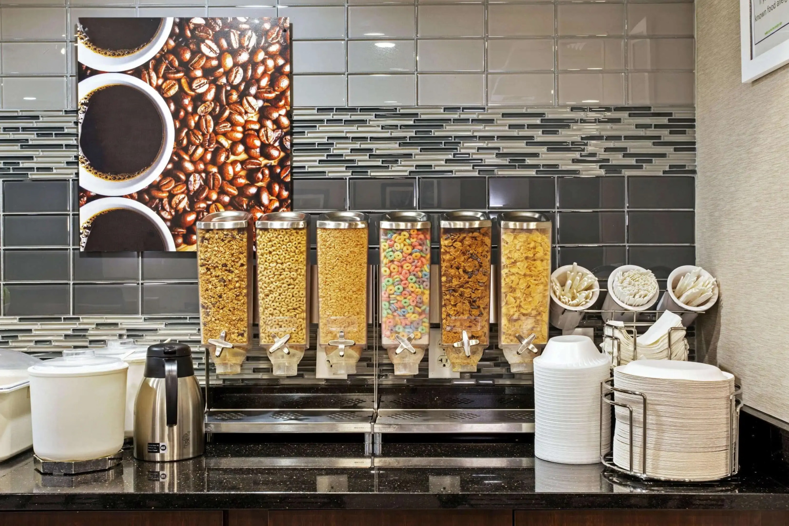 La Quinta Inn & Suites by Wyndham Boston-Andover