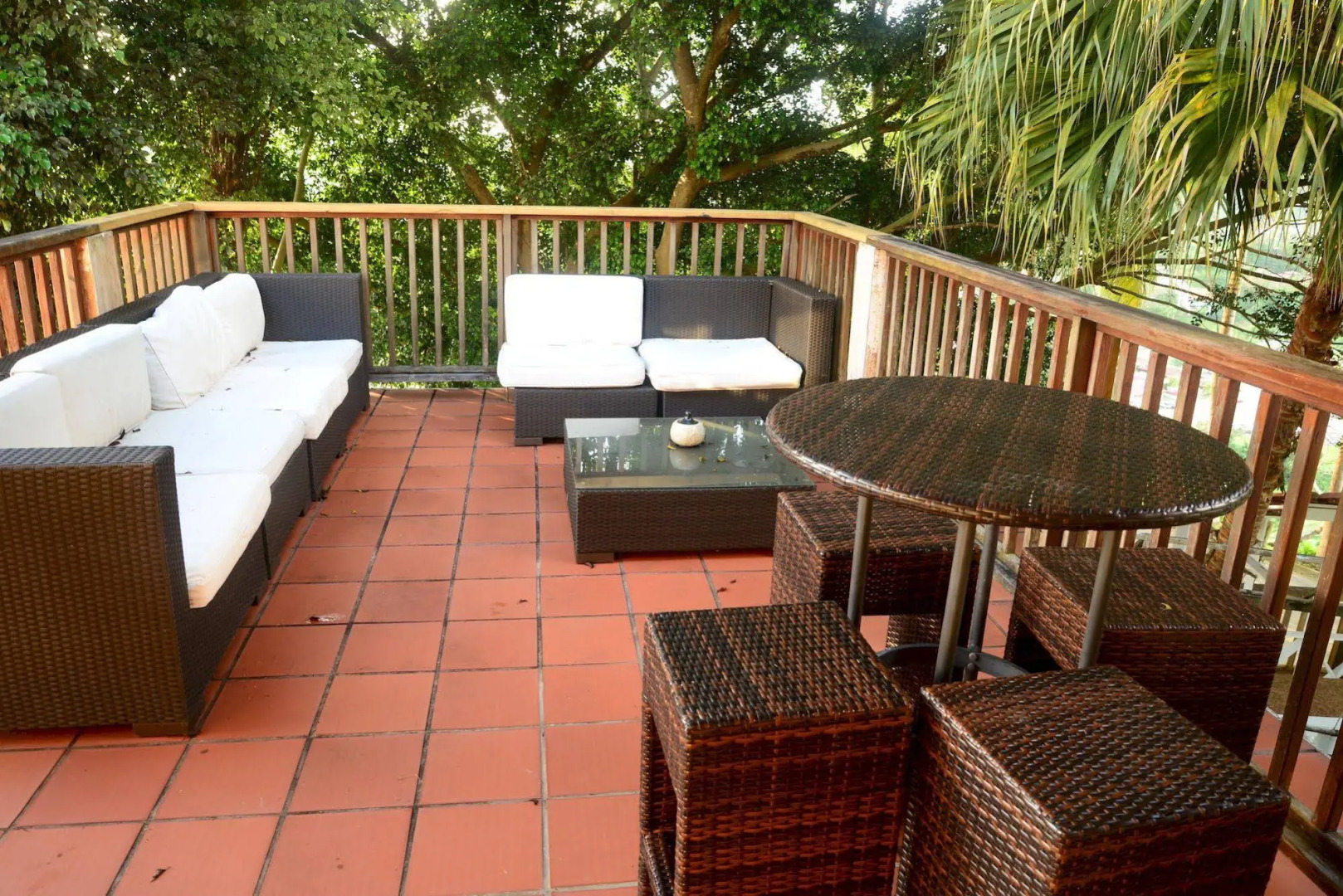 Mountain Lodge Suites