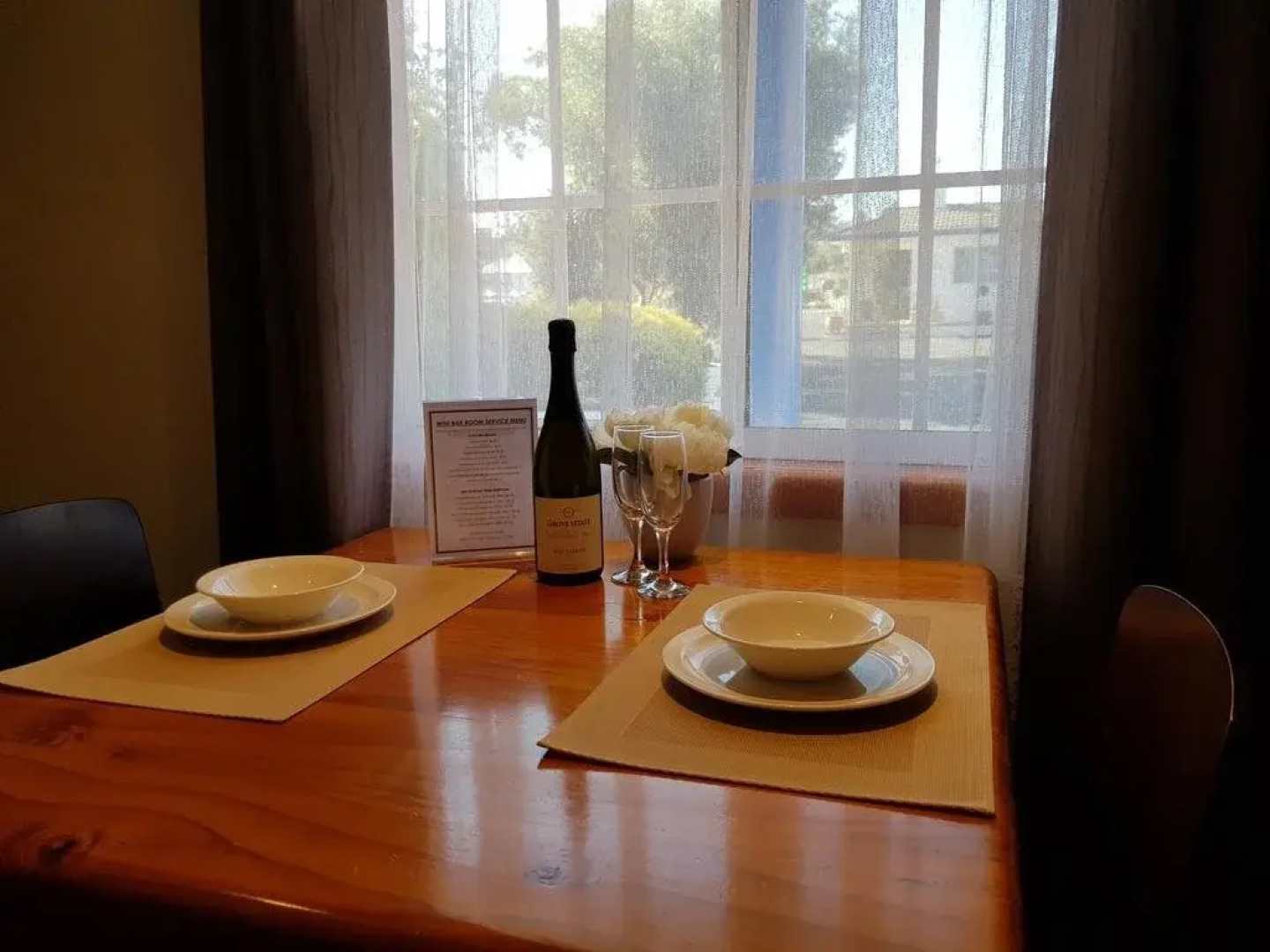 Colonial Motel and Serviced Apartments