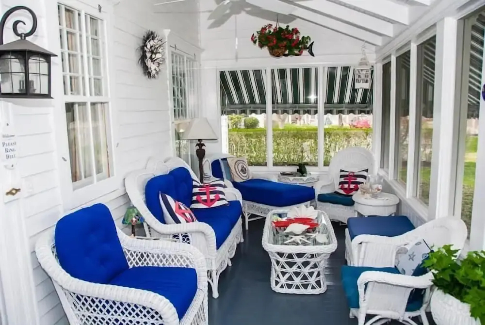 Harbor Knoll Bed & Breakfast