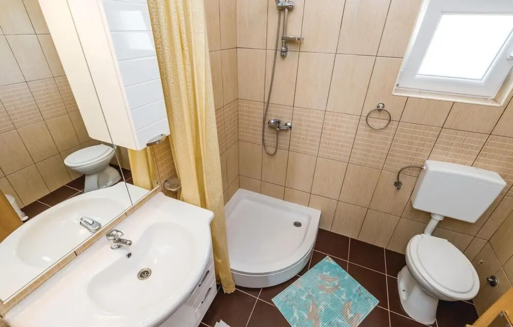 Stunning Apartment in Lukovo Sugarje With 2 Bedrooms