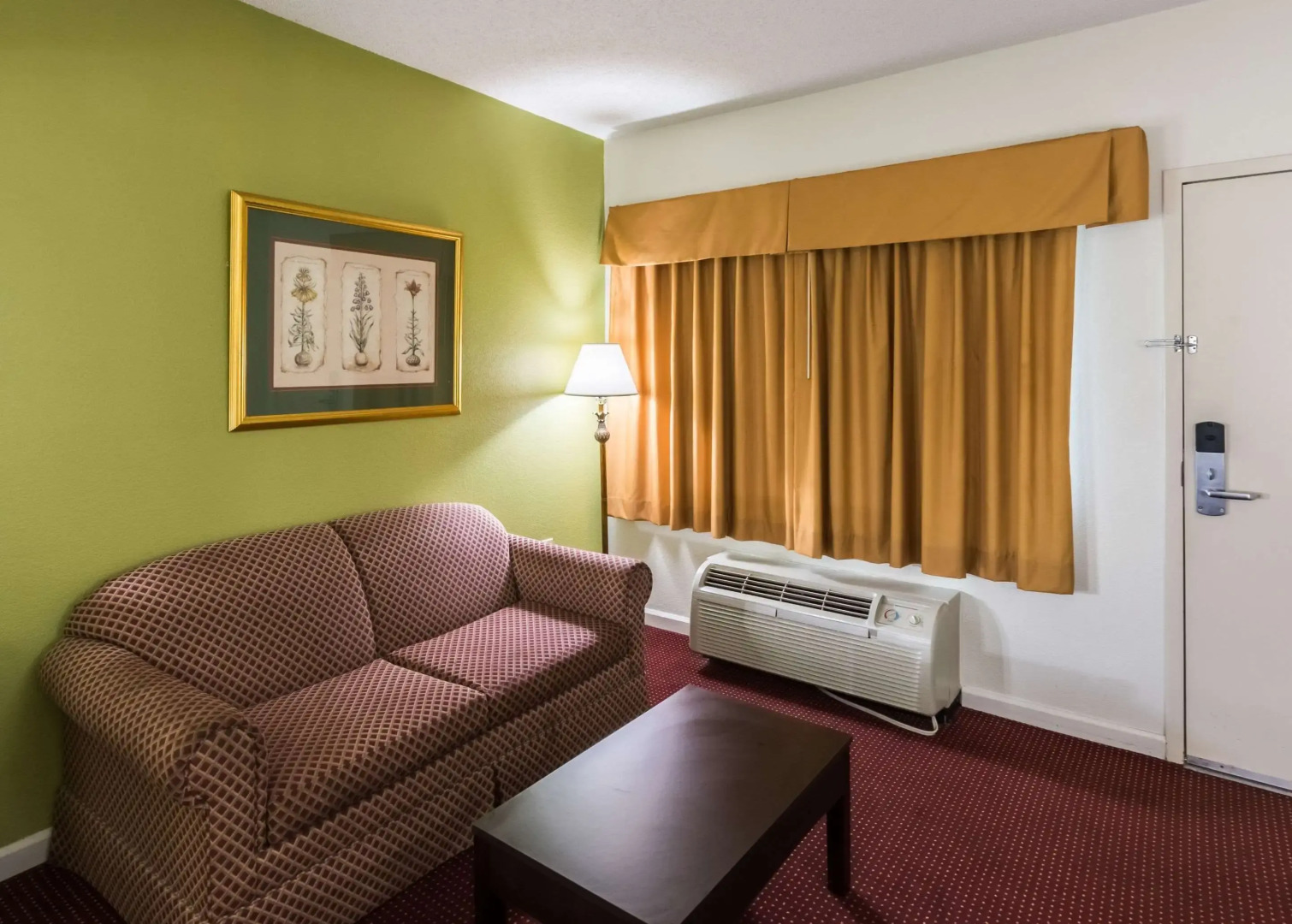 Suburban Studios Florence I-95