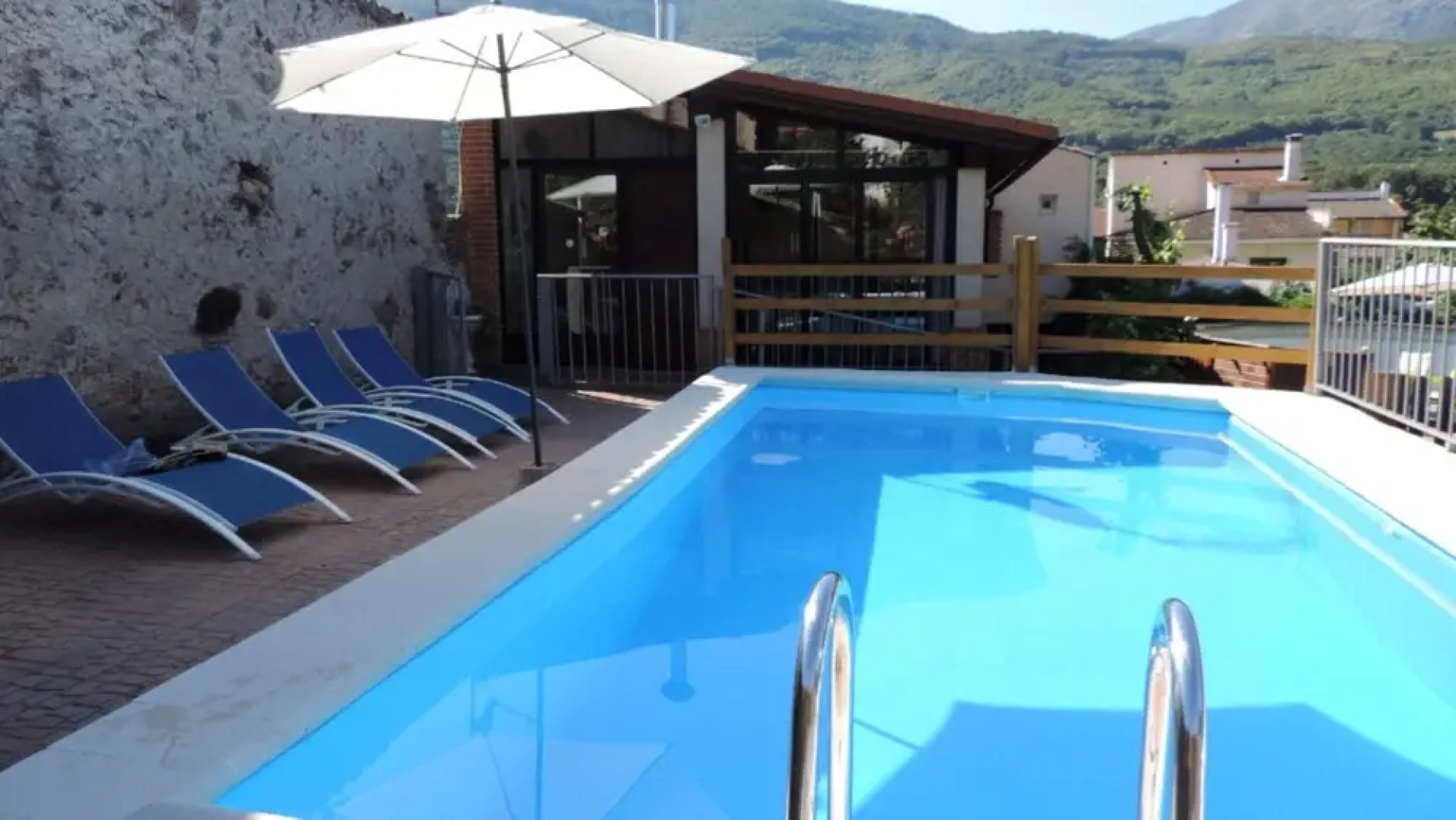 Villa With 5 Bedrooms in Jerte, With Wonderful Mountain View, Private Pool, Enclosed Garden