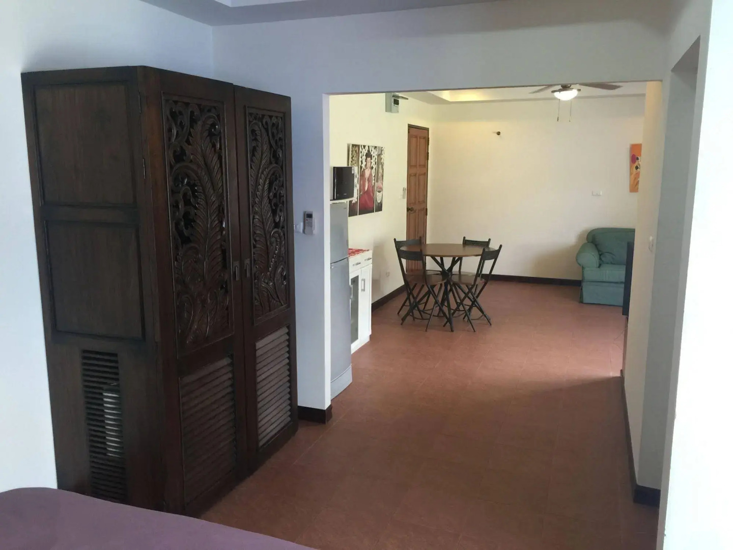 Merlin Plaza Apartments