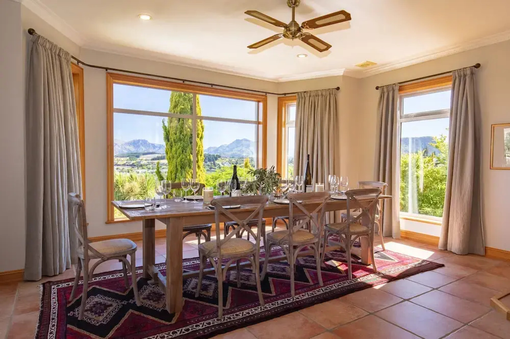 The Manor - Wanaka Unlocked