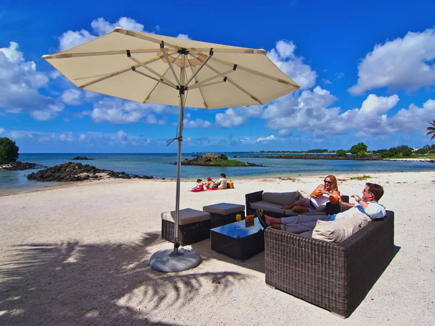 Bon Azur Beachfront Suites & Penthouses with LOV