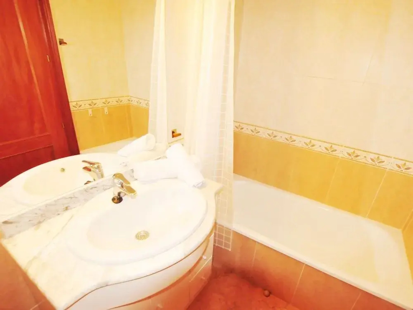 HomeHolidaysRentals Apartamento Light - Costa Barcelona