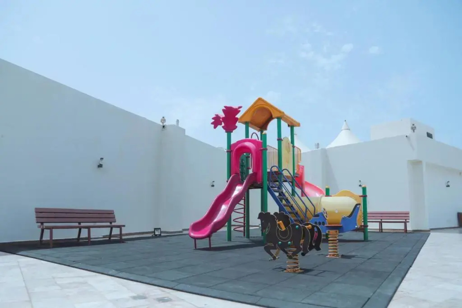 Sand Beach Suites(Families only)