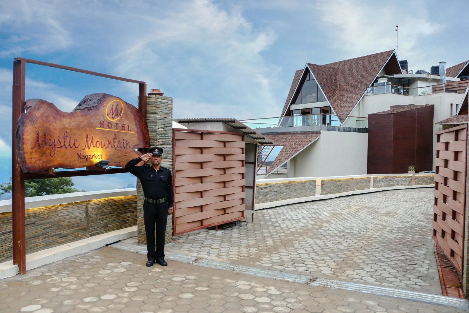 Hotel Mystic Mountain