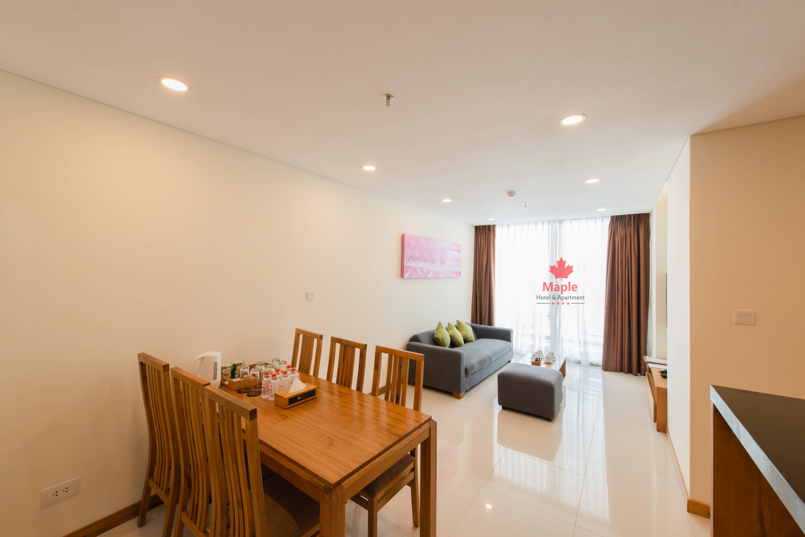 Maple Hotel & Apartment