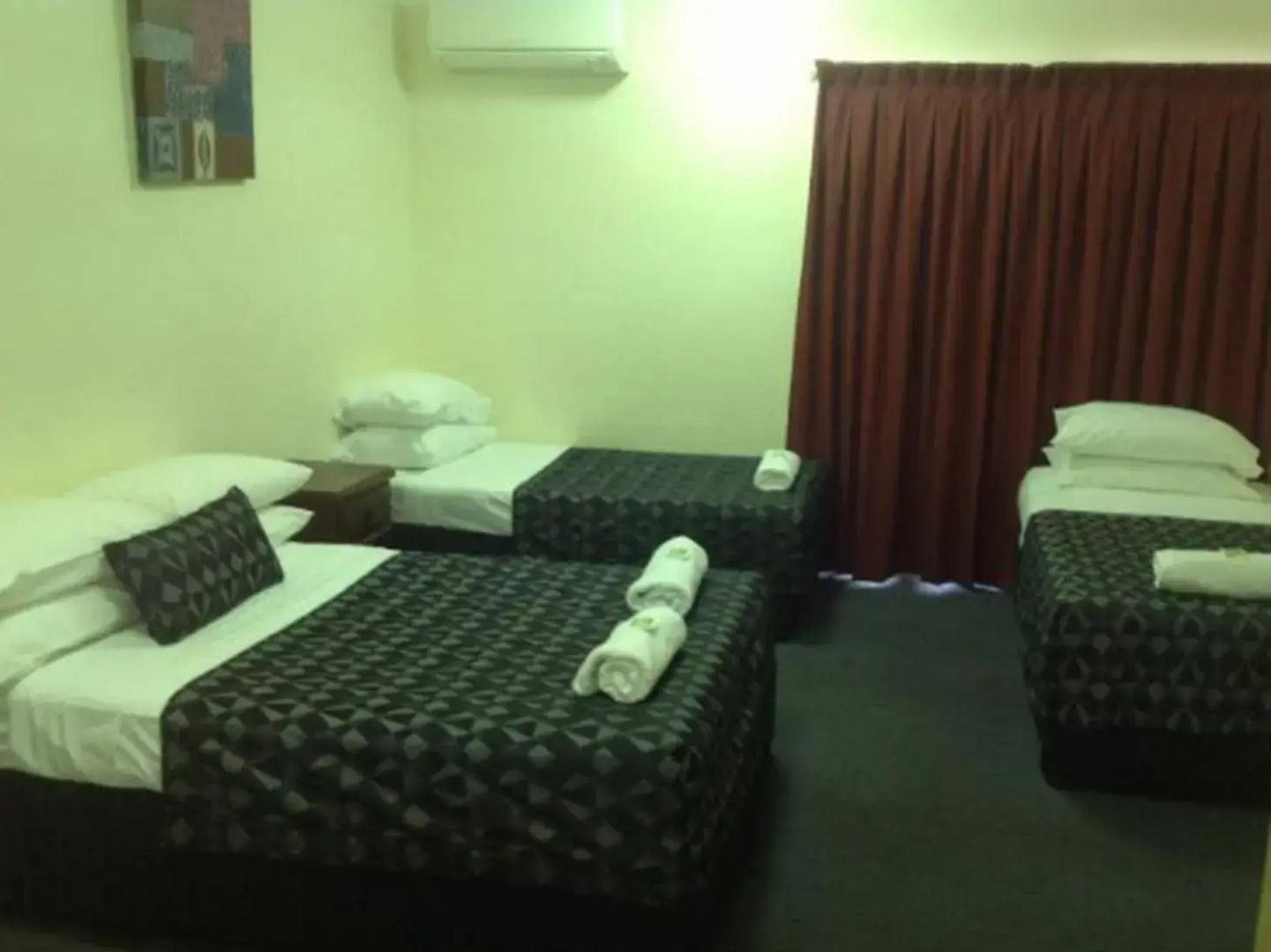 Parkside Motel