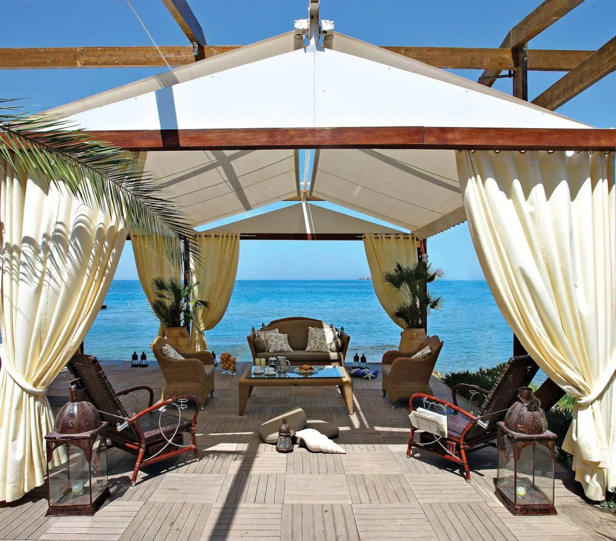 Divani Escape- Adults only