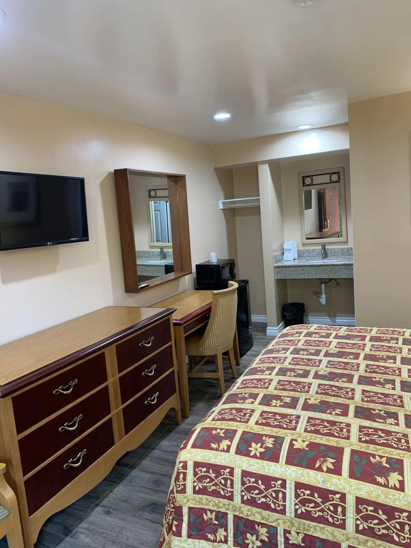 Budget Inn San Gabriel