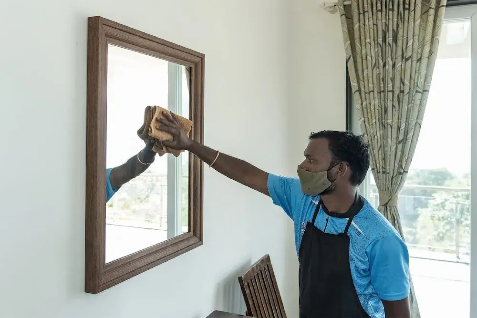 CosmicStays Afita Mohari-Solar Powered Lakehouse