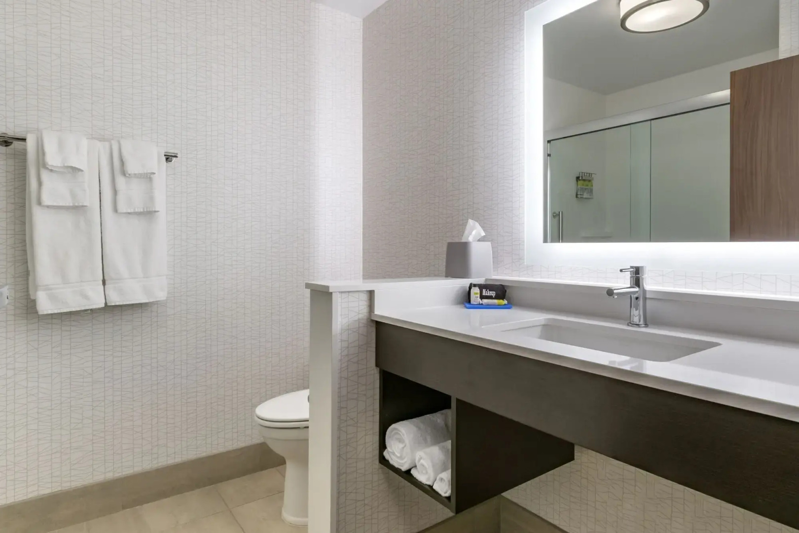 Holiday Inn Express & Suites Lancaster - Mount Joy by IHG