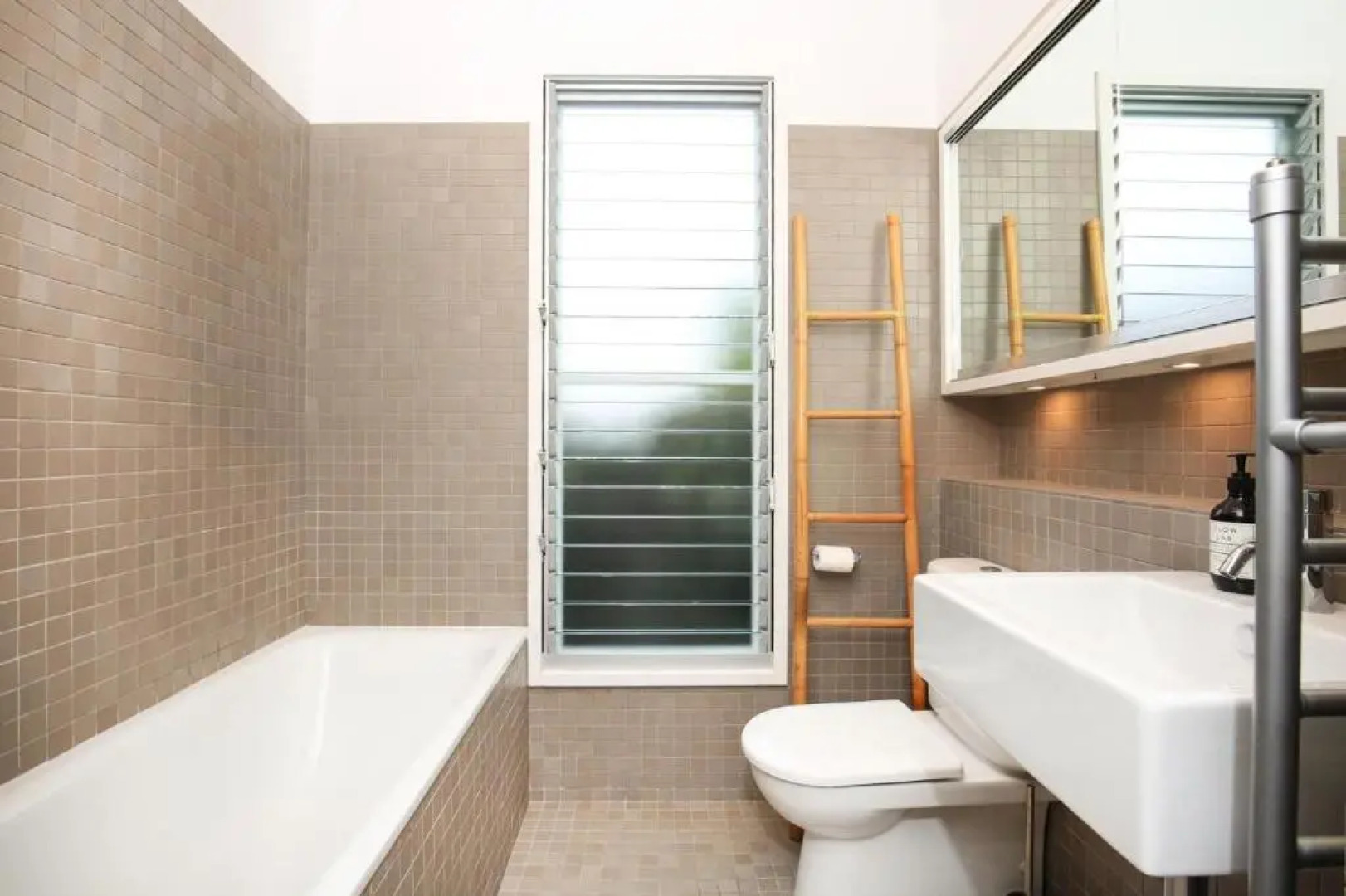 Ayana Beach House - Pet Friendly - Opposite Beach