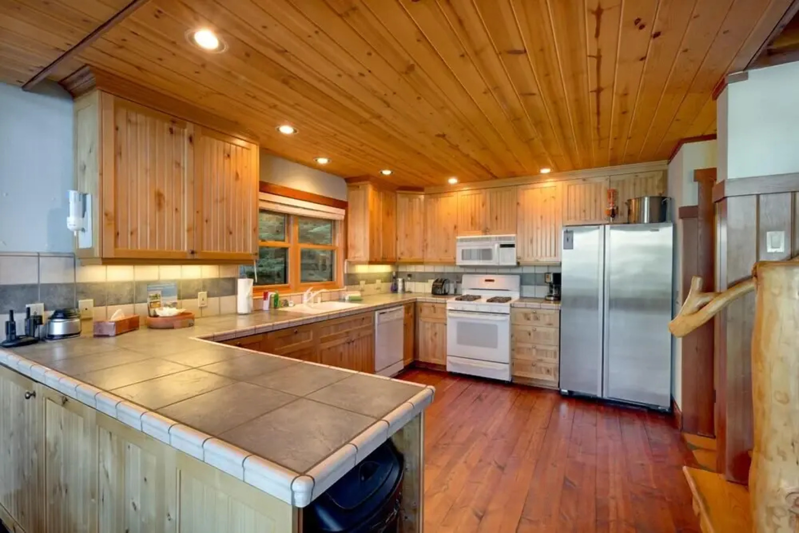 On Lake Tahoe!! Close to Heavenly and Casino's