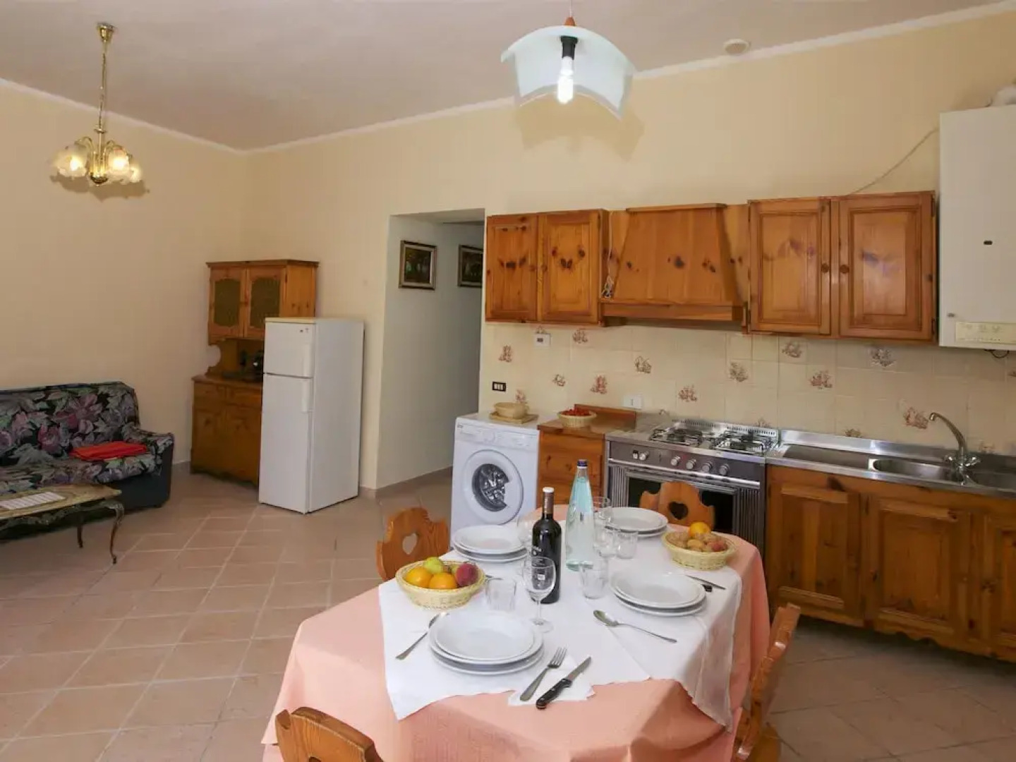 Vintage Cottage in Roccamorice with Garden