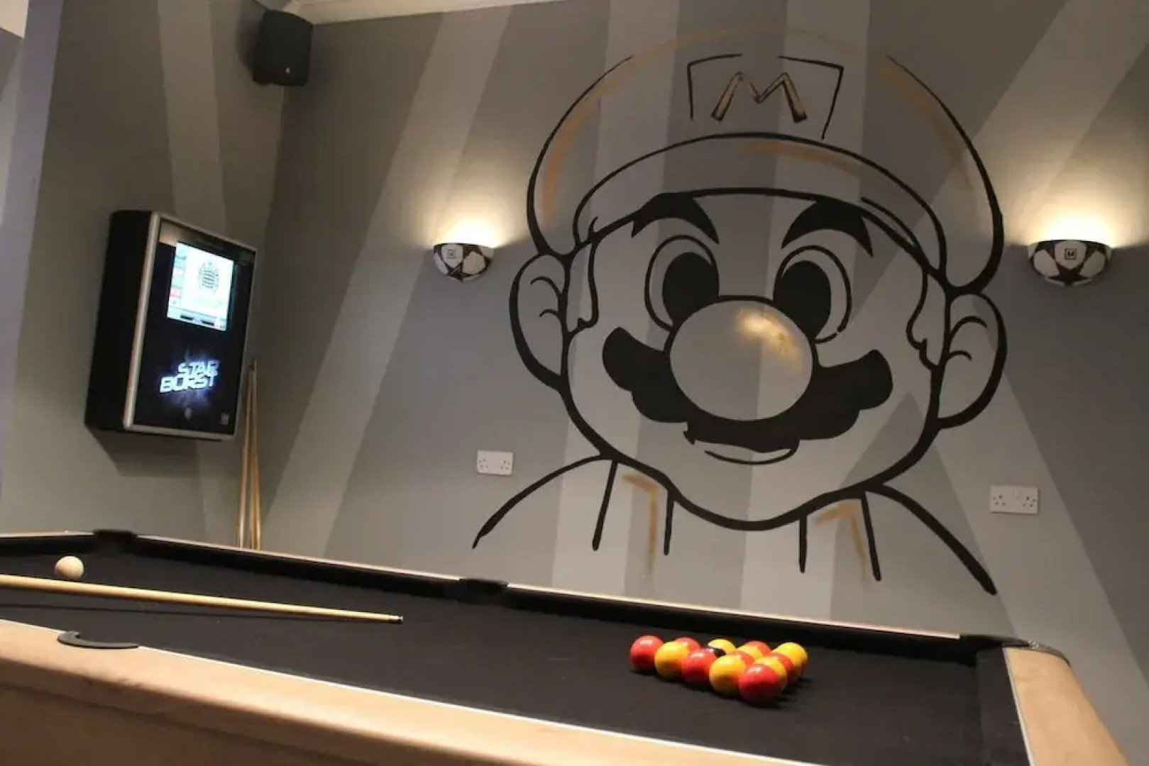 Marviks Sports Bar and Grill