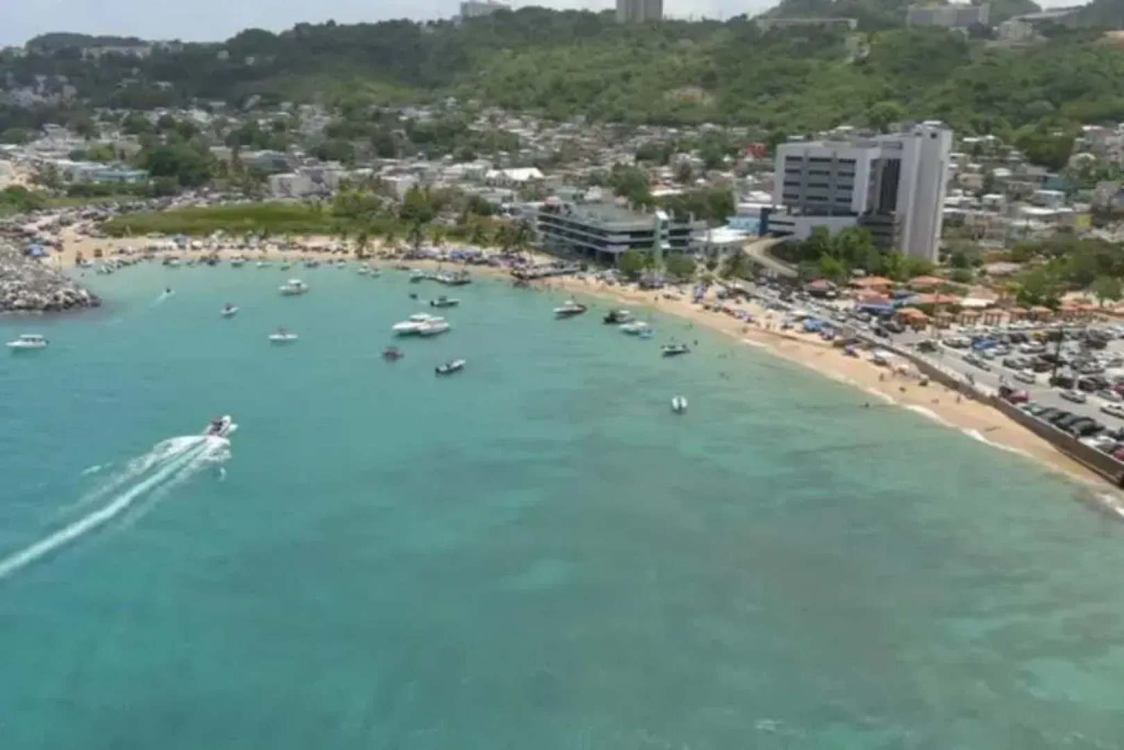 Summer all year! Oceanfront with Pool A/C