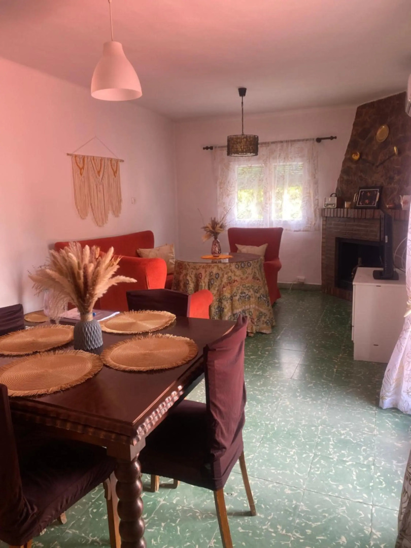 Casita Rural La Rosa de la Huerta con chimenea interior