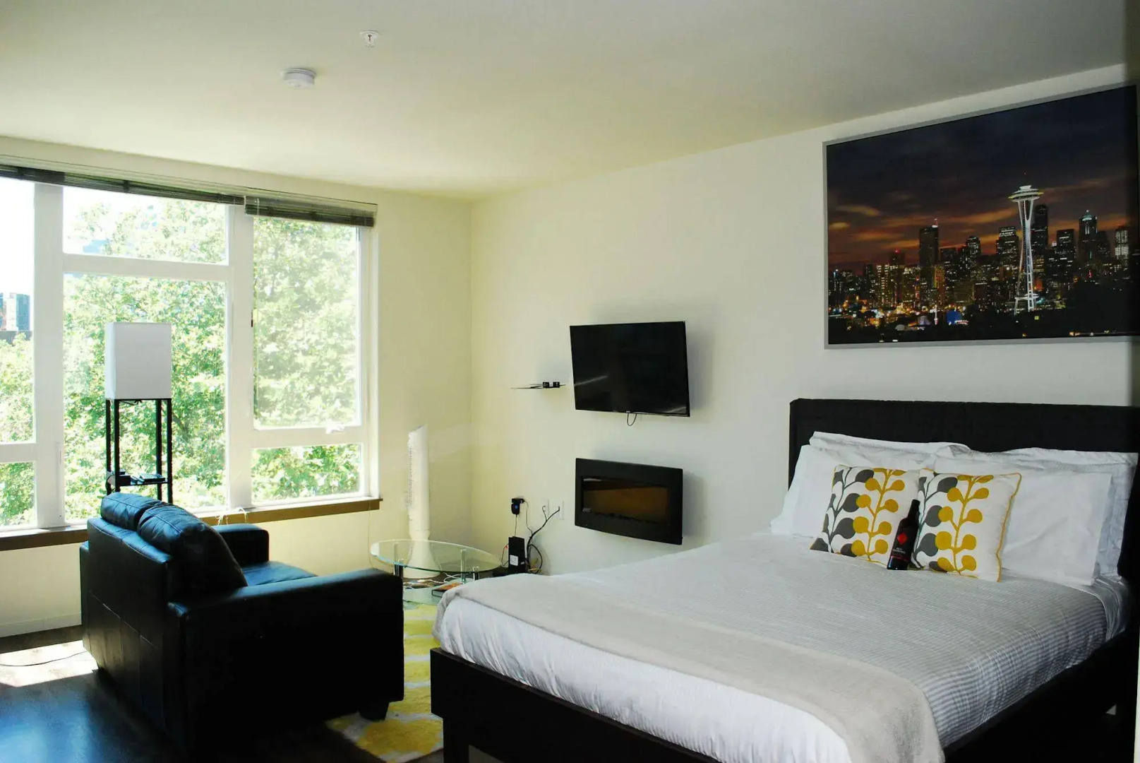 Seattle Center Luxury Suites by NSpire