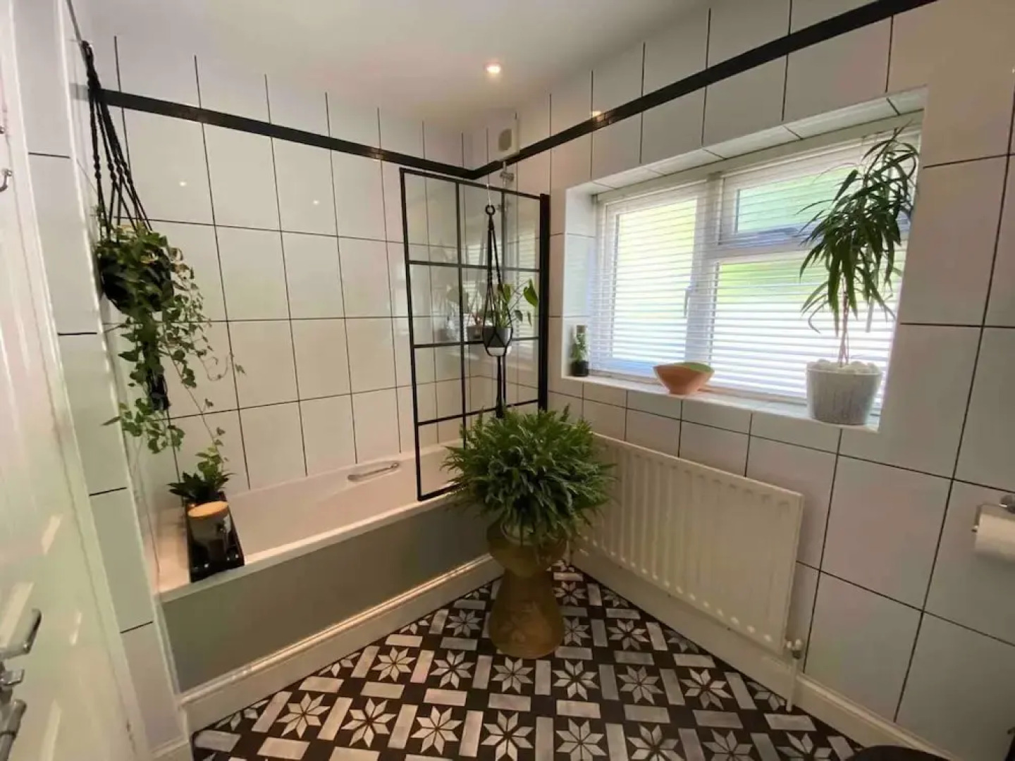 4 Bedroom Victorian Townhouse With Sea Views