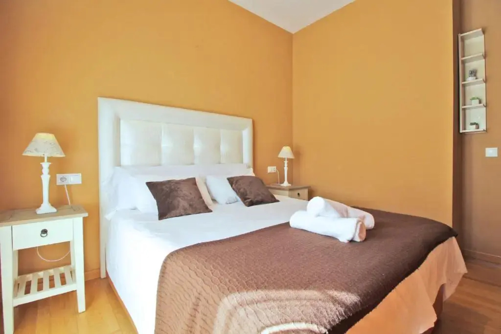 Del Parque Flats - Cervantes