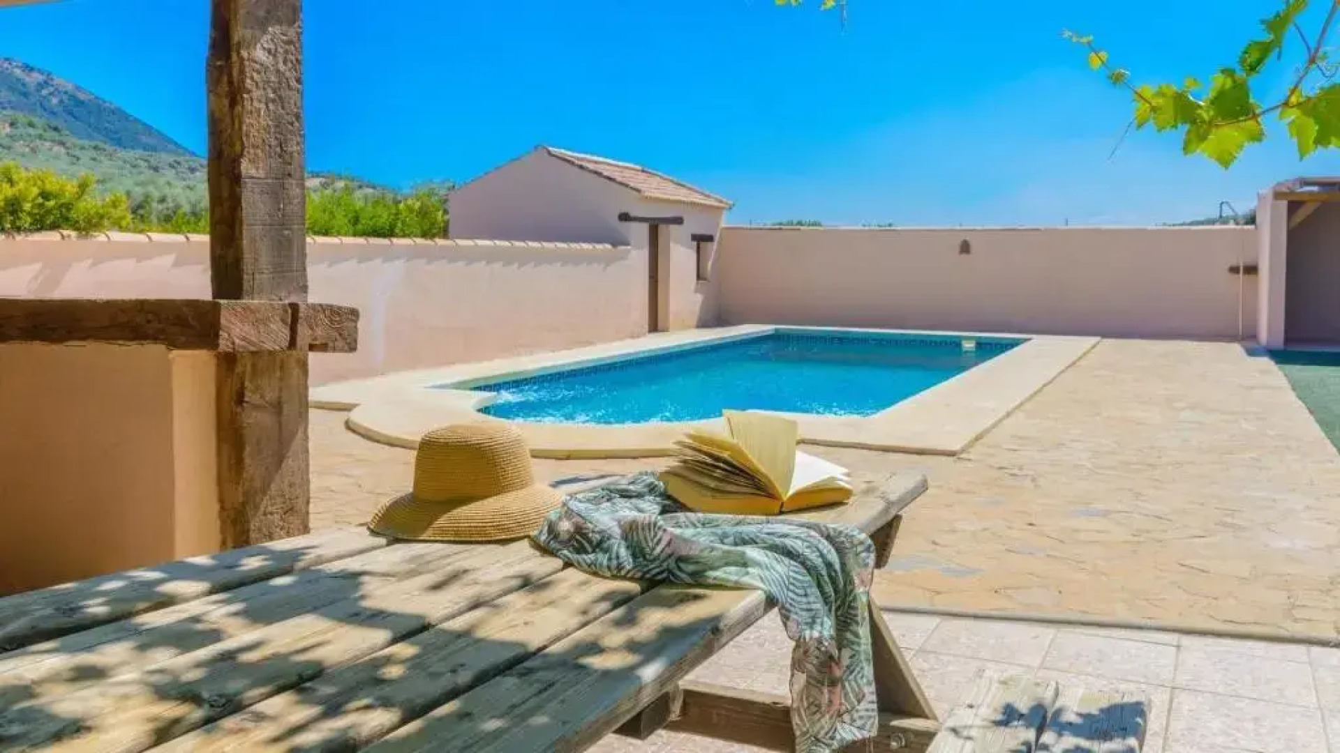 Casa Zuni Loja by Ruralidays