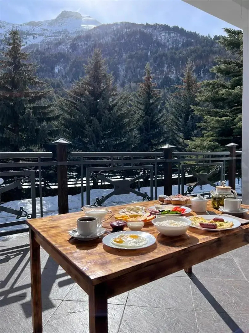 Usengi Hotel and Hostel (Юсенги Отель и Хостел)