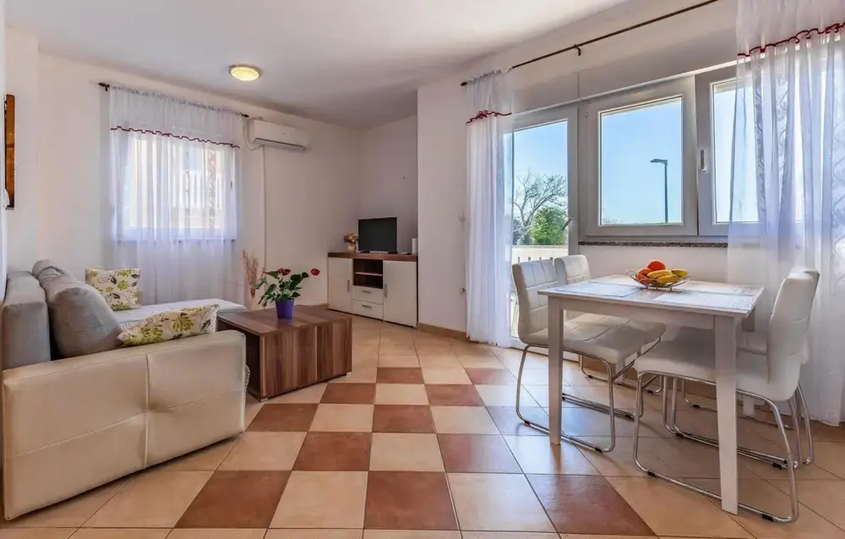 Amazing Apartment in Medulin With 1 Bedrooms and Wifi