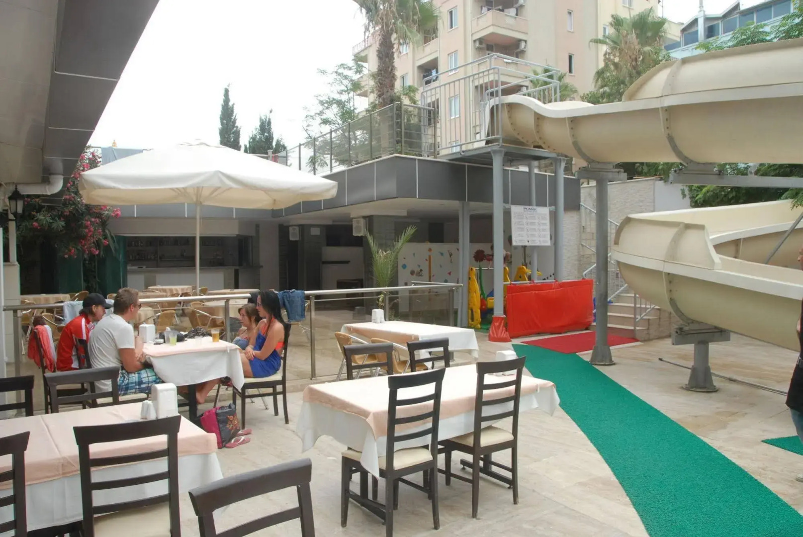 Monte Carlo Hotel - All Inclusive